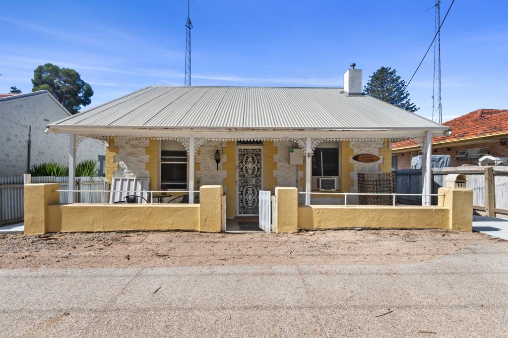 11 Milne Tce, Moonta, SA 5558