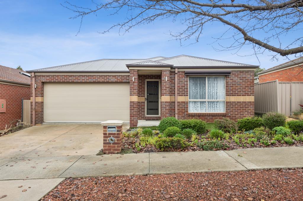 8 Sovereign Gdns, Kangaroo Flat, VIC 3555
