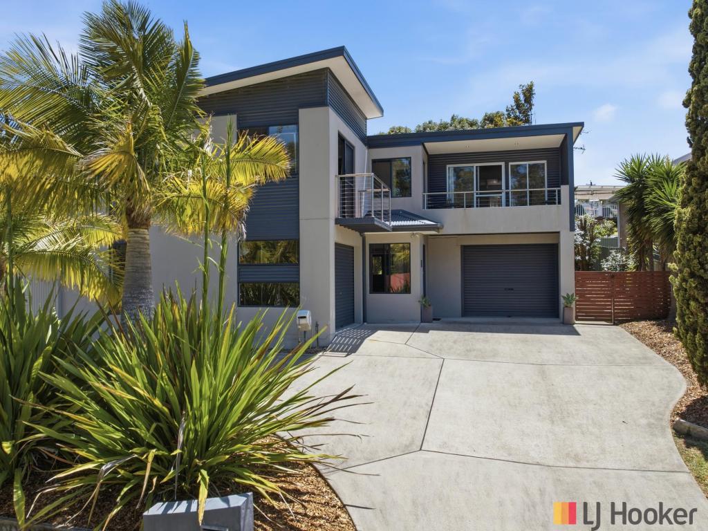 24 Explorers Way, Surf Beach, NSW 2536