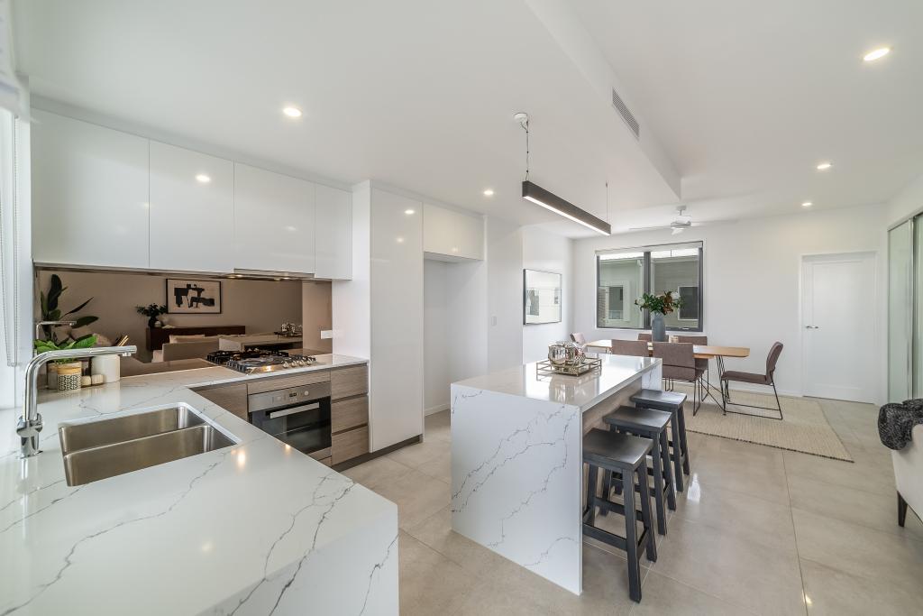 42 PARK COVE BVD, HOPE ISLAND, QLD 4212