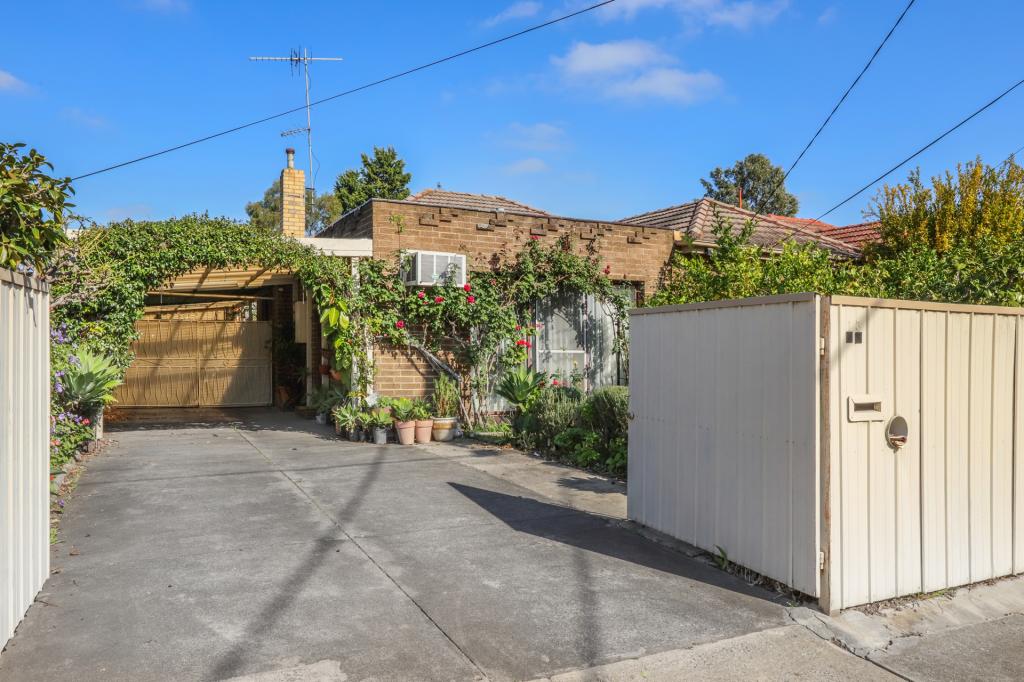 13 Middle St, Hadfield, VIC 3046