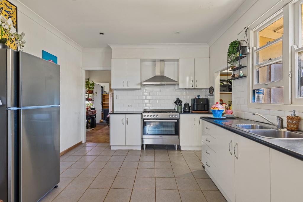 9 Power St, Harristown, QLD 4350