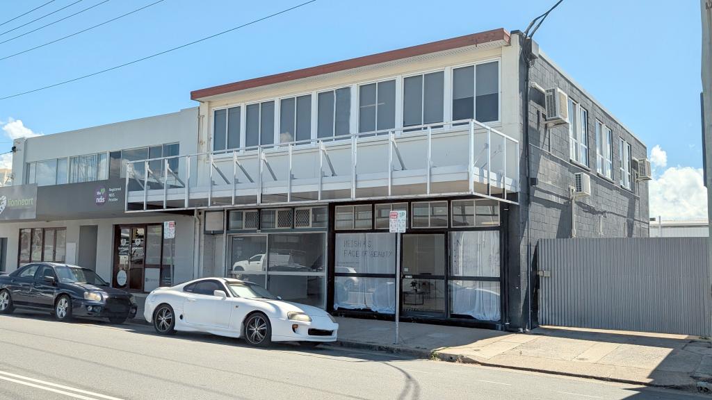 18a Tank St, Gladstone Central, QLD 4680