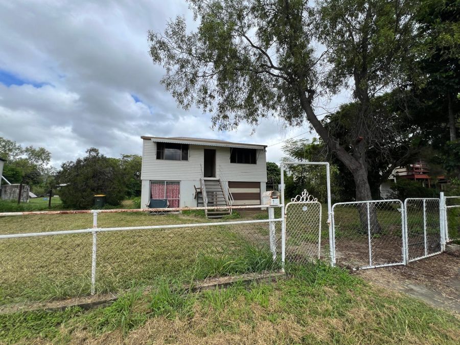 19 Strathmore St, Collinsville, QLD 4804