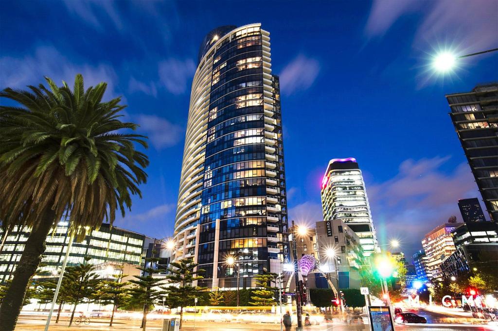 2108a/100 Harbour Esp, Docklands, VIC 3008