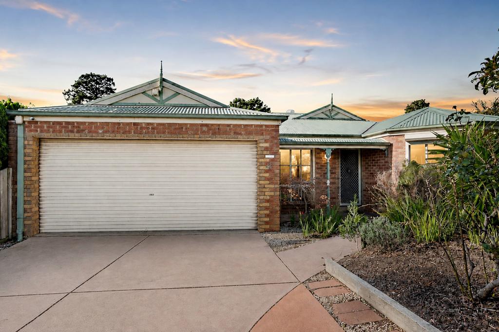 4 Raneen Dr, Langwarrin, VIC 3910