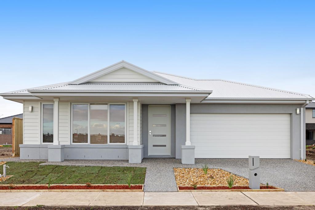 12 Foxfort St, Clyde North, VIC 3978