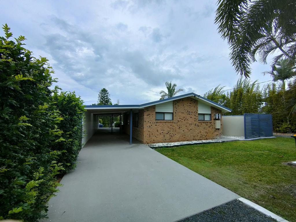 12 Beacon Rd, Booral, QLD 4655