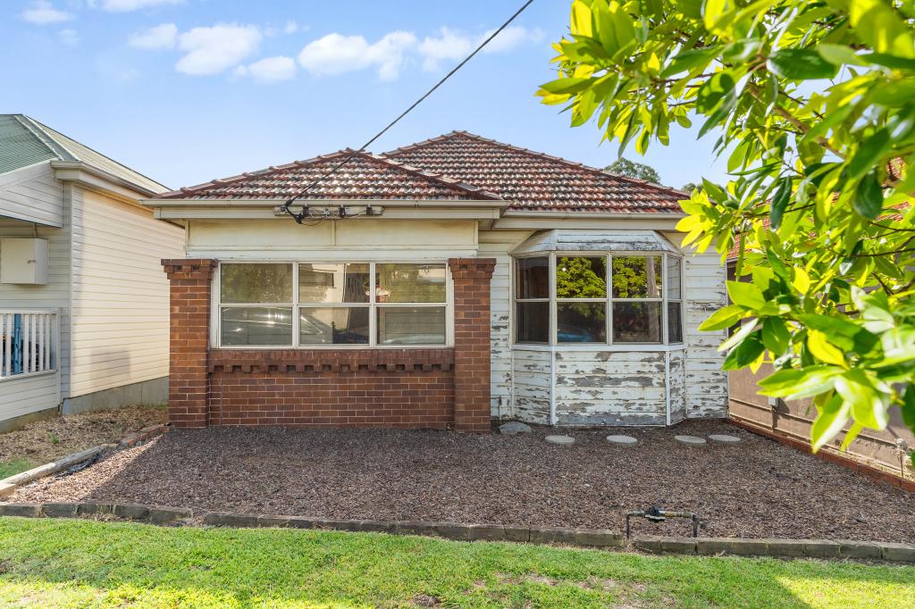 112 Woodstock St, Mayfield, NSW 2304