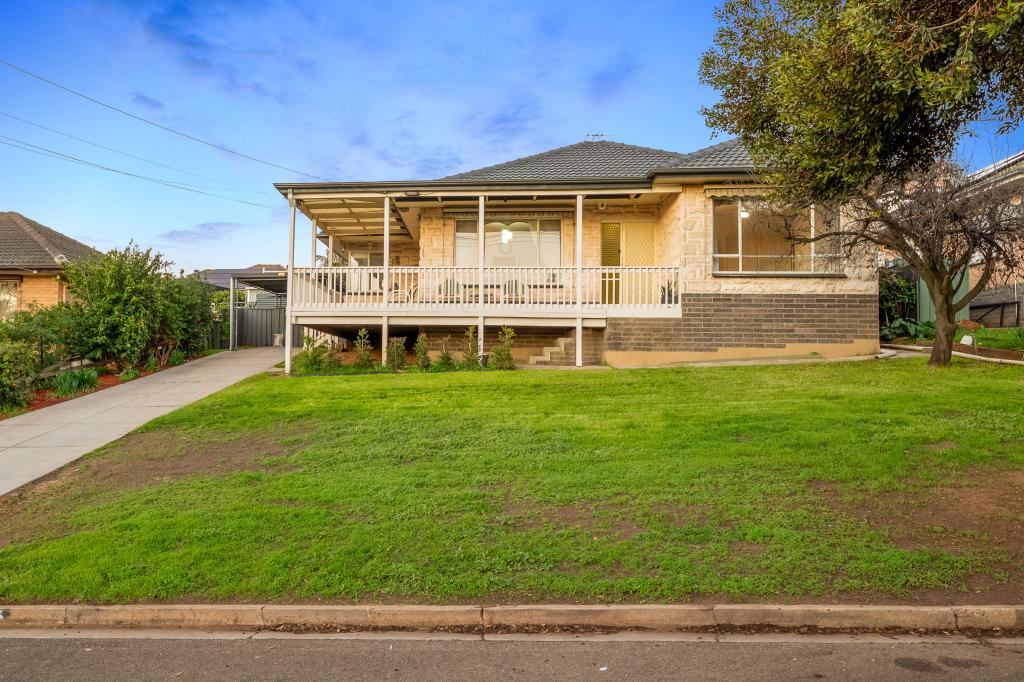15 Mcgowan Rd, Para Hills, SA 5096