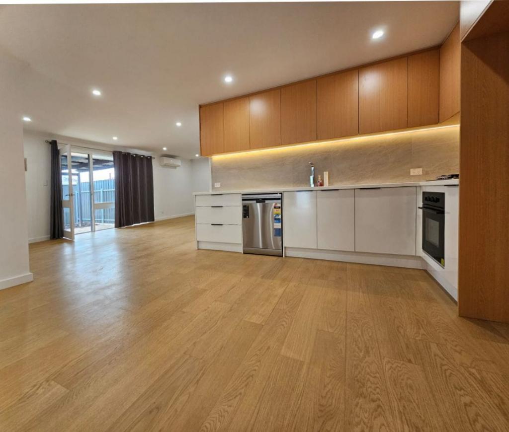 27 Koongarra Cres, Munno Para, SA 5115