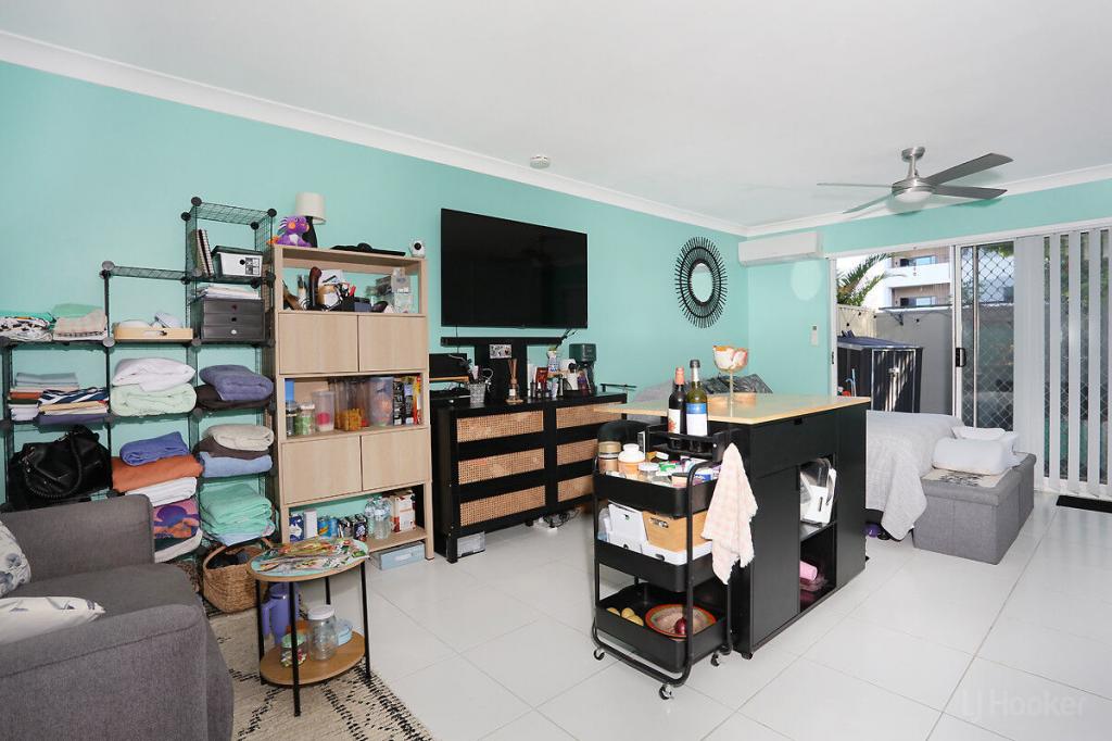 8/125 Frank St, Labrador, QLD 4215