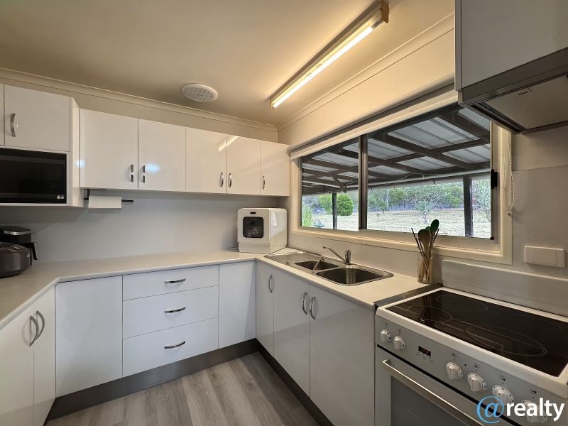 173 Carbeen Cres, Nanango, QLD 4615