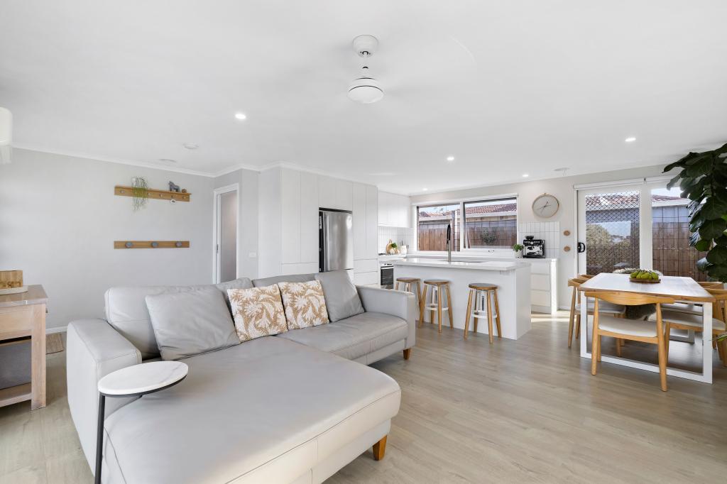 16 NATALIE CT, HASTINGS, VIC 3915