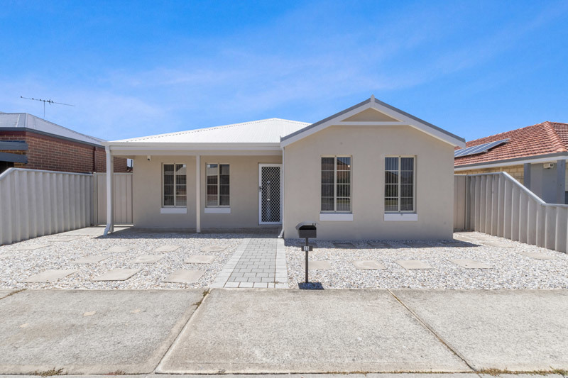 15 OCEANRUNNER BVD, SHOALWATER, WA 6169