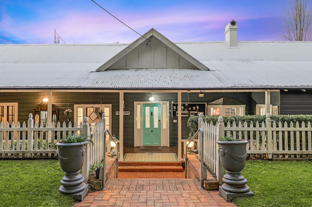 2 Withers Lane, Kurrajong Heights, NSW 2758