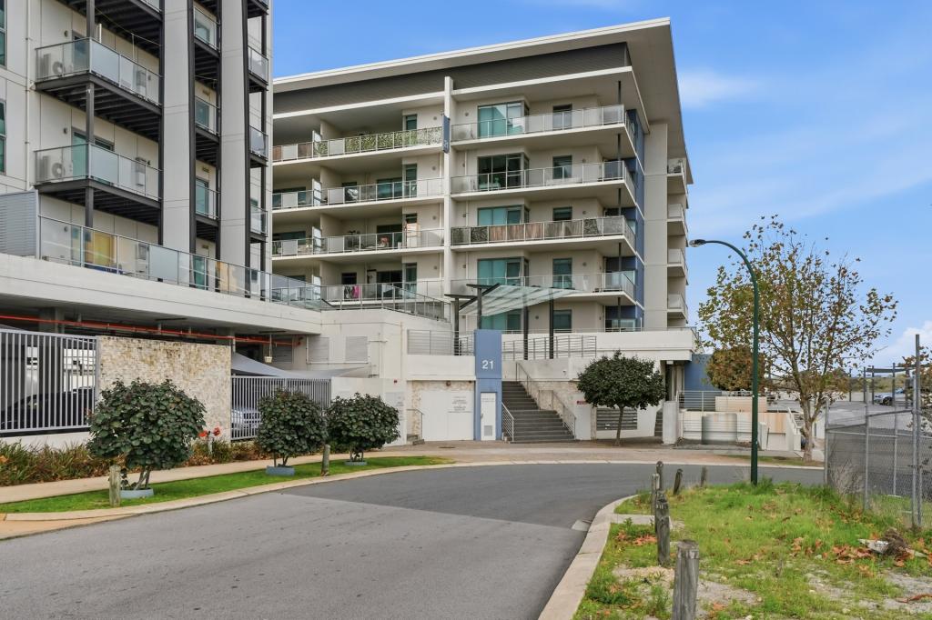 302/21 Malata Cres, Success, WA 6164