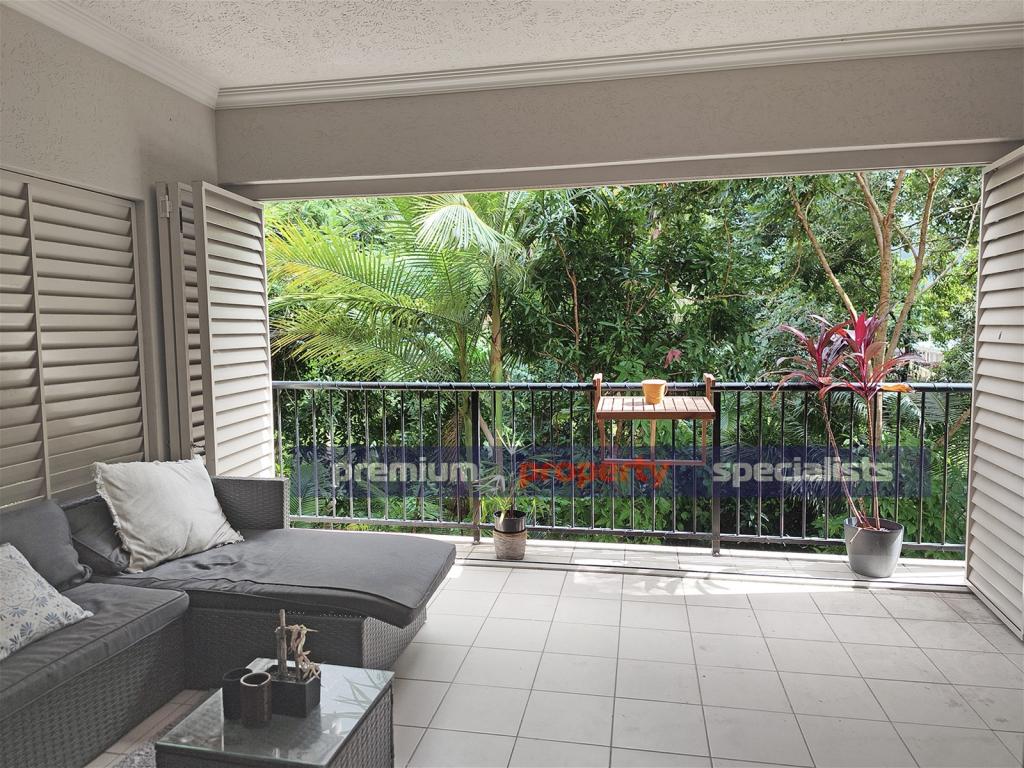 240/2-8 Rigg St, Woree, QLD 4868
