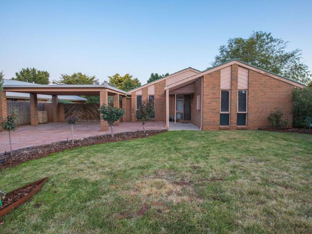 11 Horder Cres, Darley, VIC 3340