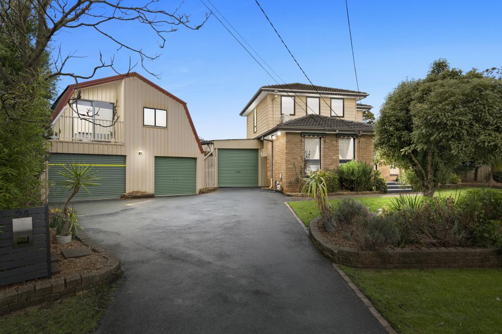 24 Western Way, Mooroolbark, VIC 3138