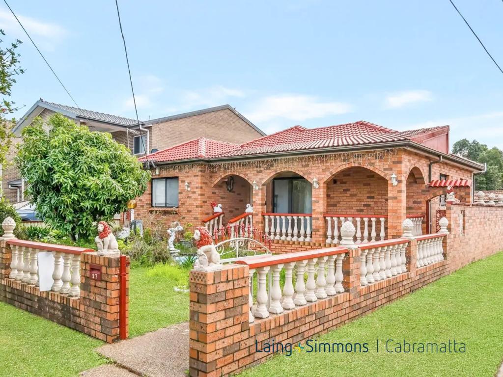 27 Rosedale St, Canley Heights, NSW 2166