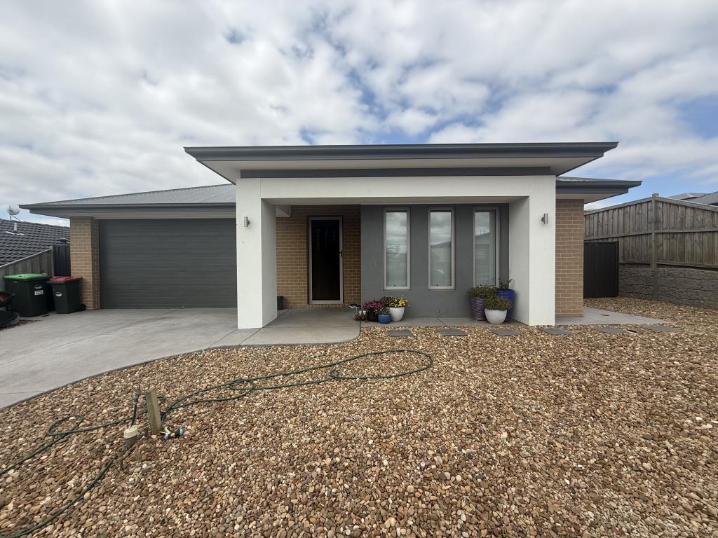 12 Salisbury Ave, Warragul, VIC 3820