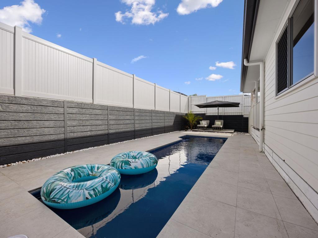 1 Mallard Way, Bellbird Park, QLD 4300