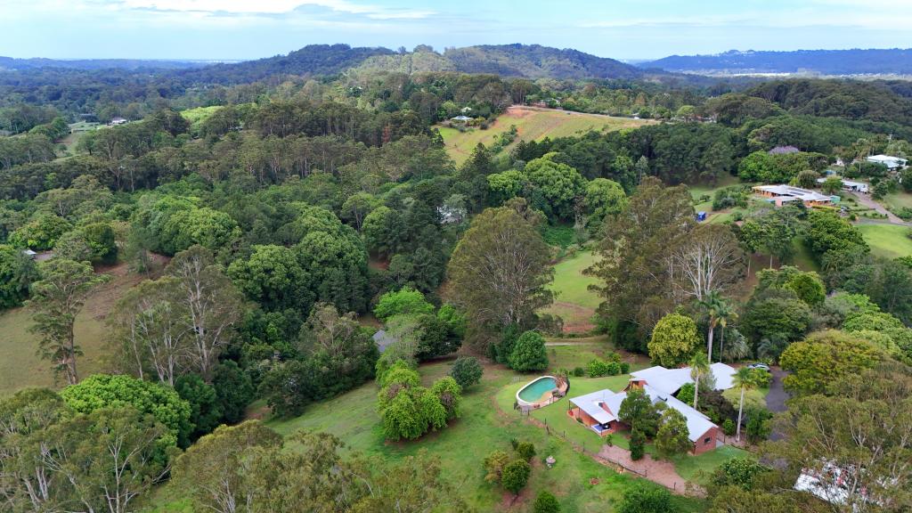 53 KIEL MOUNTAIN RD, WOOMBYE, QLD 4559