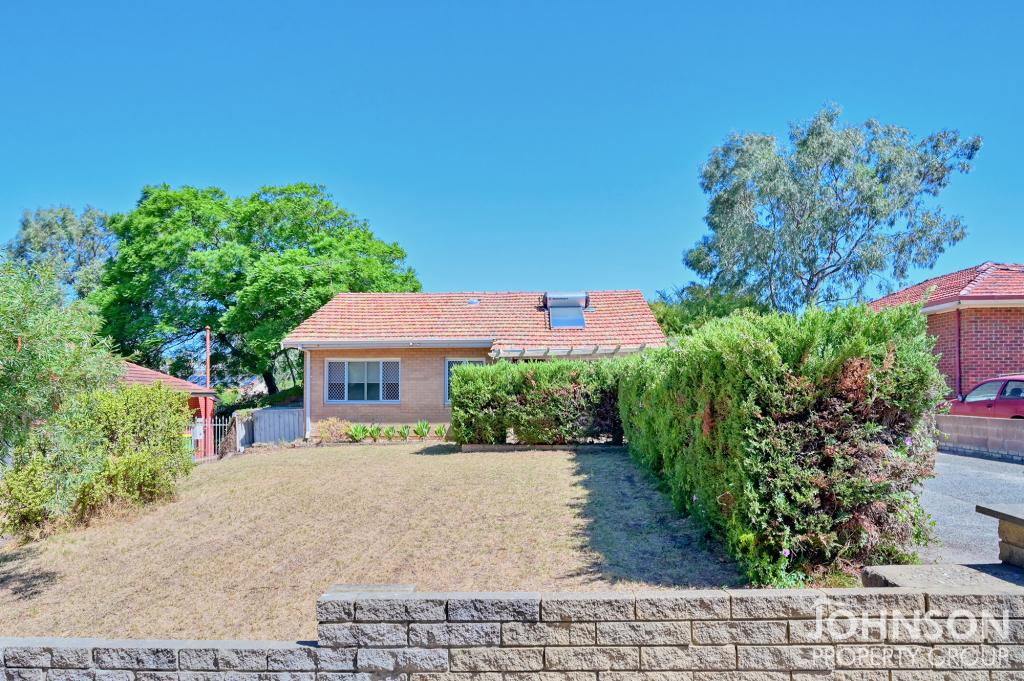 69 Waverley Rd, Coolbellup, WA 6163