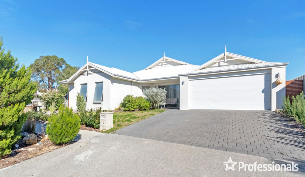 1 Carbon St, Yanchep, WA 6035