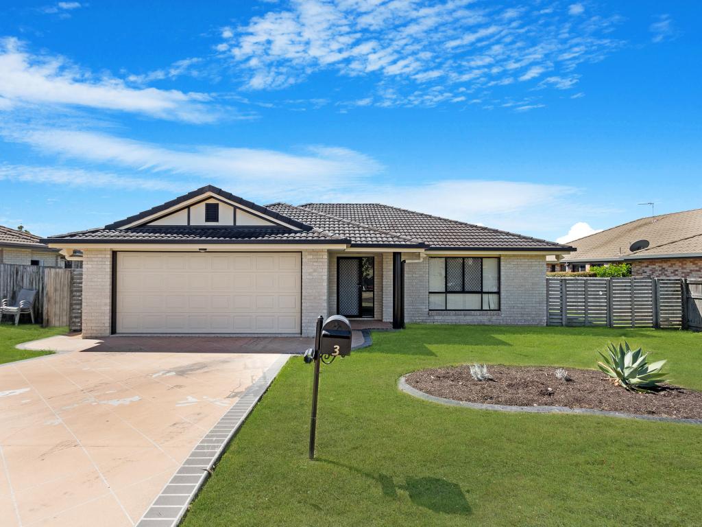 3 Beagle Ave, Nikenbah, QLD 4655
