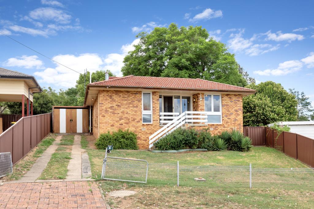 4 Fraser Cres, Oxley Vale, NSW 2340