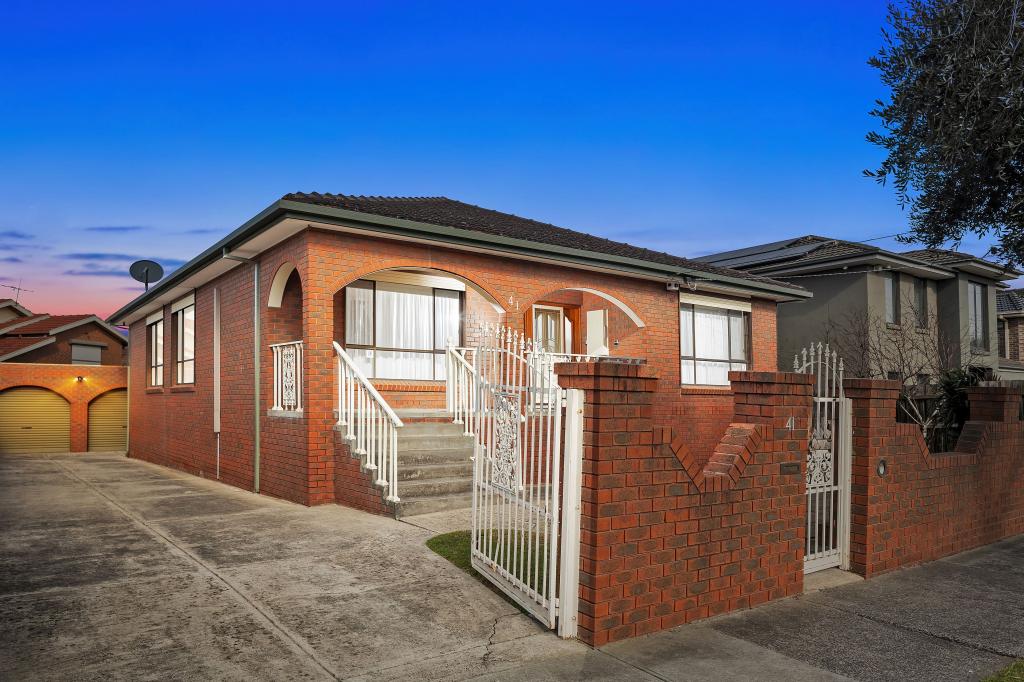 41 BARRY RD, THOMASTOWN, VIC 3074