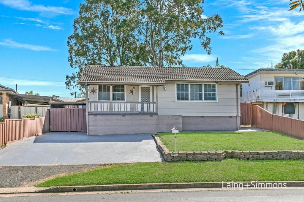 8 Amundsen St, Tregear, NSW 2770