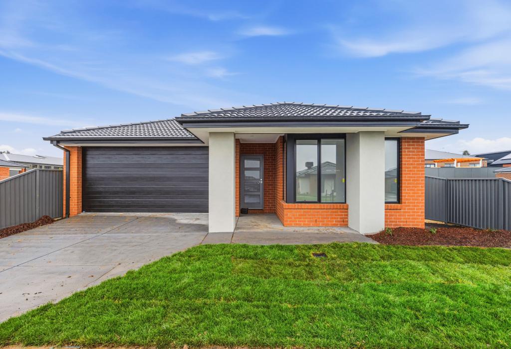 42 Hutchinson Dr, Lucas, VIC 3350