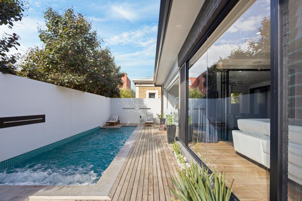 3 Maturin Rd, Glenelg, SA 5045