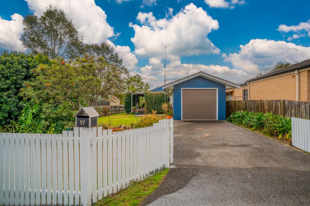 17 Lewis St, Greta, NSW 2334