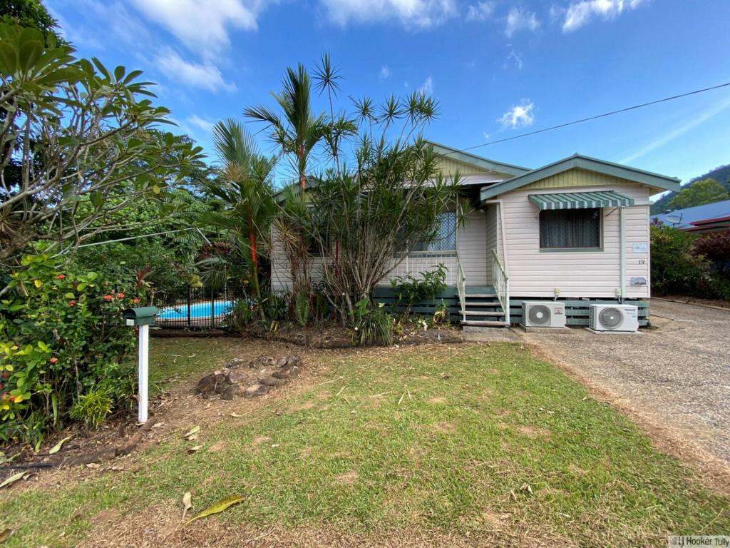 19 Henry St, Tully, QLD 4854