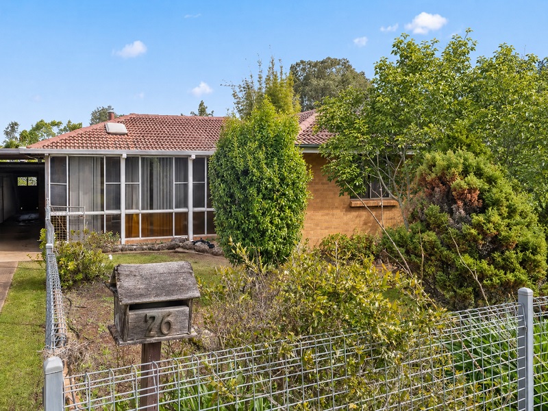 26 Patricia St, Mount Lofty, QLD 4350