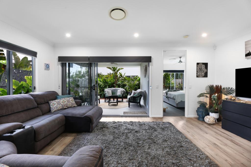 6 Jade Way, Helensvale, QLD 4212