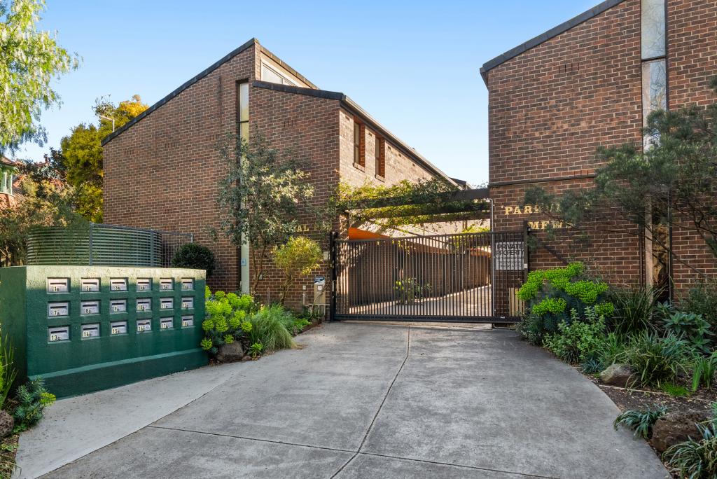 8/517 Royal Pde, Parkville, VIC 3052