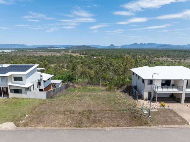 133 Goicoechea Dr, Bushland Beach, QLD 4818