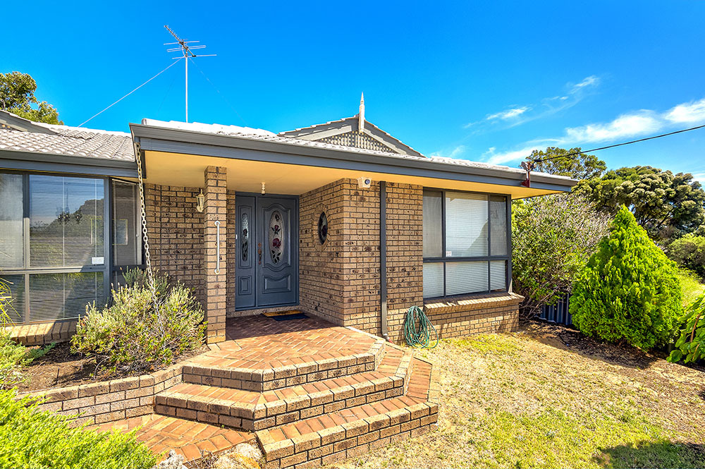 17 Milligan Ave, Australind, WA 6233
