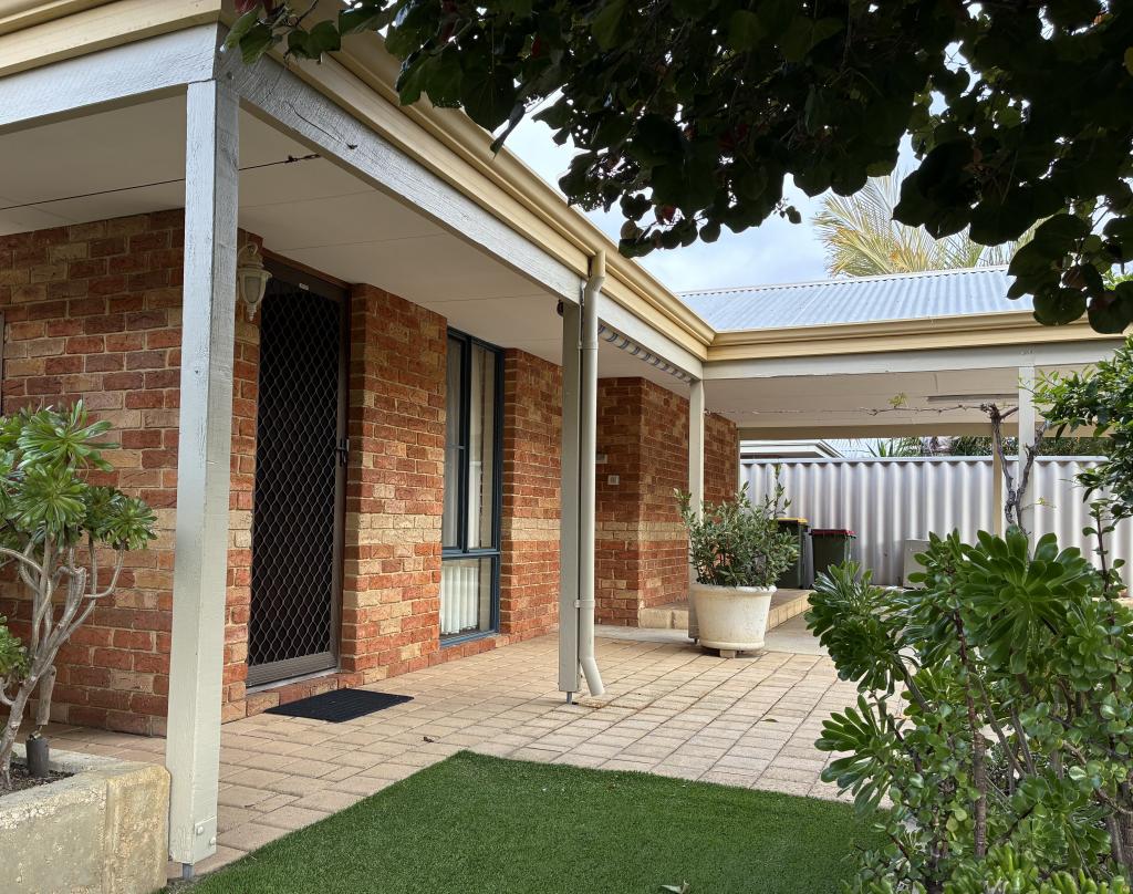 10 Tarakan Hts, Marangaroo, WA 6064