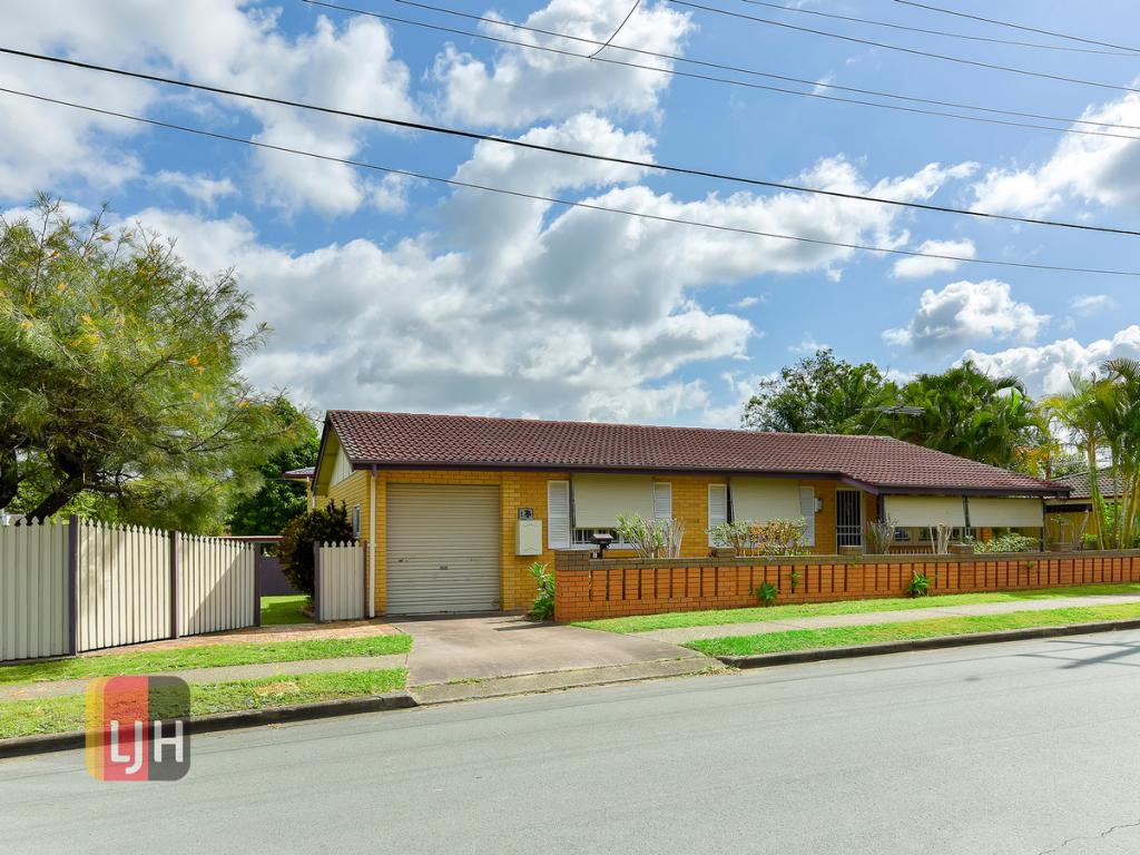 1 Jacaranda Dr, Albany Creek, QLD 4035