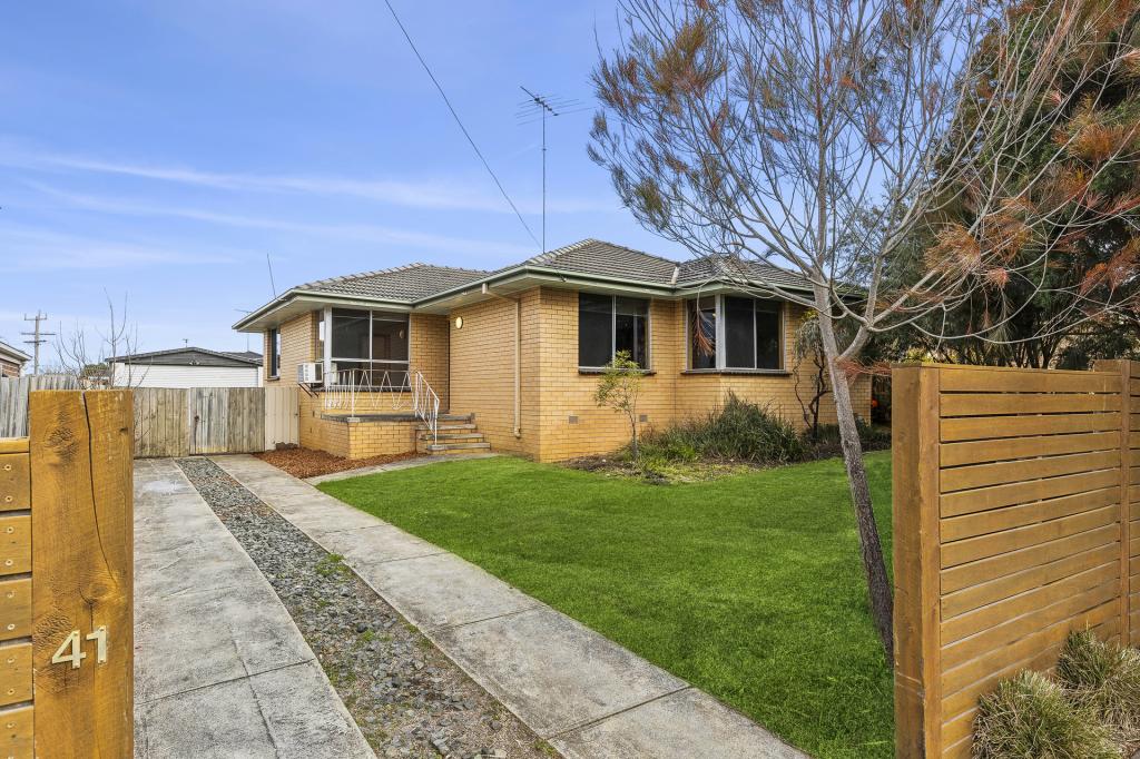 41 Cuthbert Ave, Highton, VIC 3216