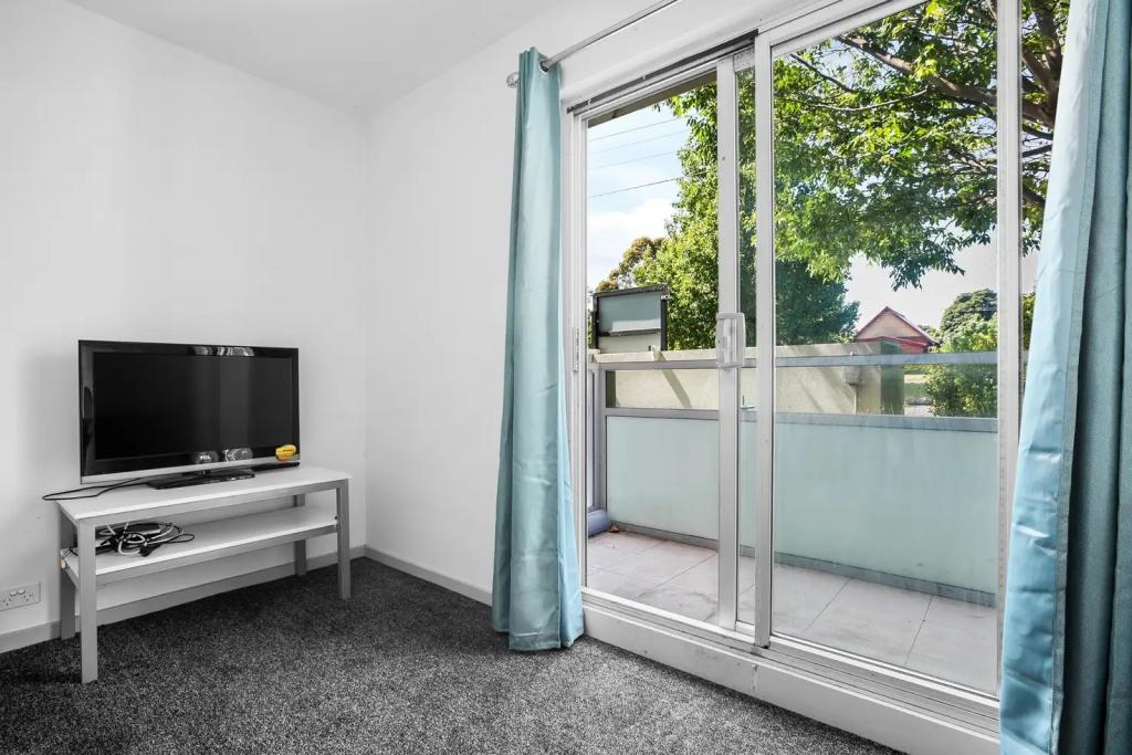 G01/1728 Dandenong Rd, Clayton, VIC 3168