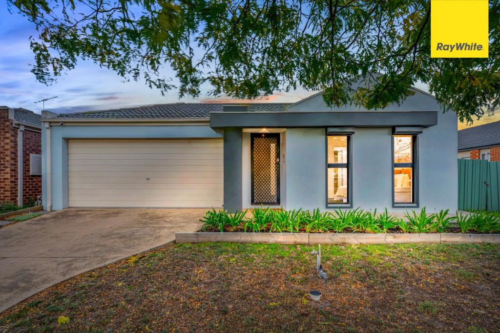 20 Glencroft Tce, Melton West, VIC 3337