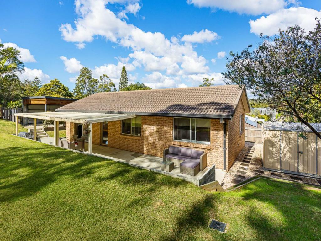 4 Giles Gr, Worongary, QLD 4213