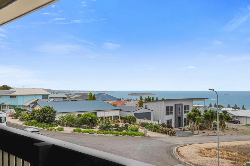 6 Barton Ct, Encounter Bay, SA 5211
